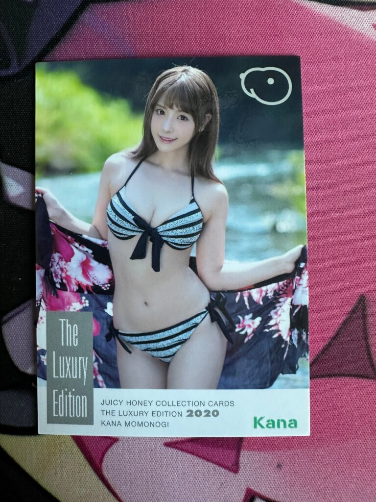 momonogi kana ngoi sao giai tri nguoi lon nhat ban voi su nghiep dot pha va phong cach doc dao 697e90bc95241