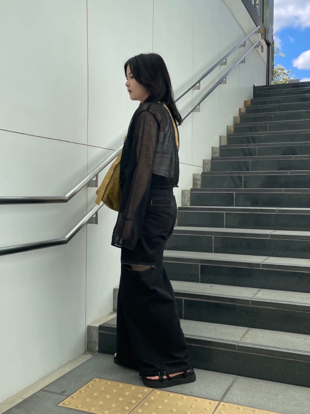 Yuzuki Tina - Hành trình chinh phục làng giải trí Nhật Bản từ người mẫu đến ngôi sao đa tài 2 Yuzuki Tina - Hành trình chinh phục làng giải trí Nhật Bản từ người mẫu đến ngôi sao đa tài